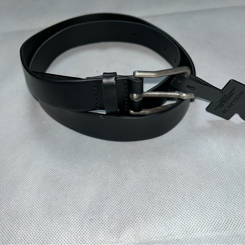 Jack & Jones black leather belt with antique silver tone hardware NWT